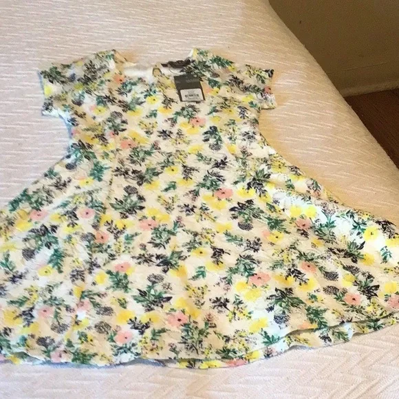 Bundle - Picture 2 of 6